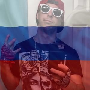 Meet your Posher, Dustin